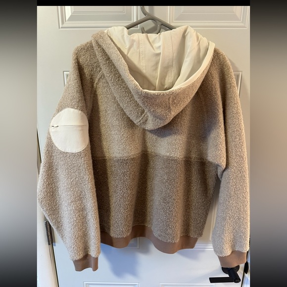 Outdoor Voices Mega Fleece 1/2 Zip Size Medium Oatmeal / Amber - Picture 6 of 12